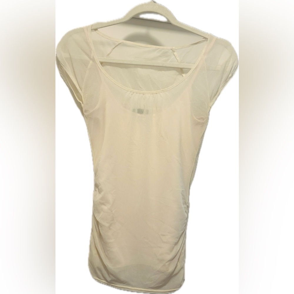 CITY UNLTD. Gauzy Ruched sides, cream top
